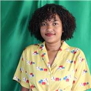 Profesora de Ciencias de la  Naturaleza, apta para impartir clases a niños que necesiten refuerzo en áreas como biología y química